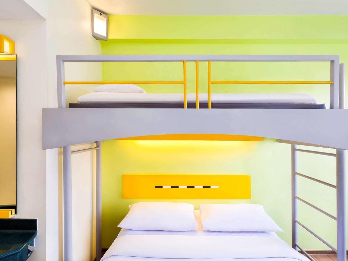 Ibis Budget Jakarta Cikini Exterior foto